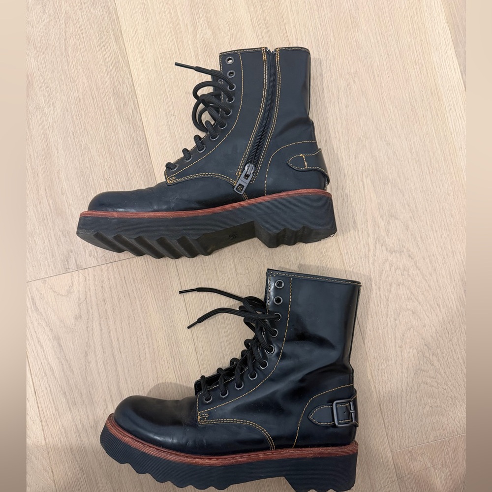 Coach Black Leather Women Boots with Brown Accents